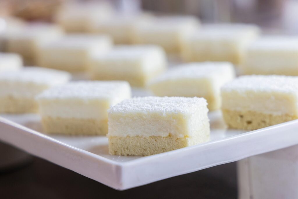 petit 4 cake